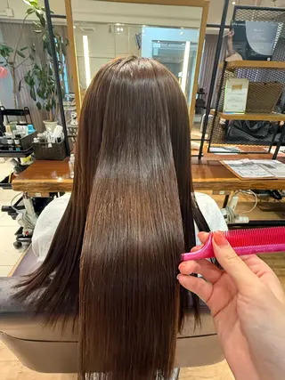 ロング 暖色カラー/ ストレート/くるみのヘアスタイル