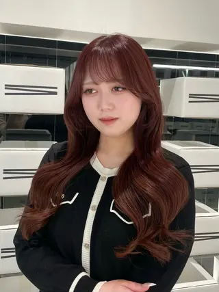 ロング カラー MINORI /レイヤーカットのヘアスタイル