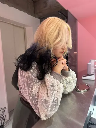 セミロング ブリーチカラー /MAHIROのヘアスタイル