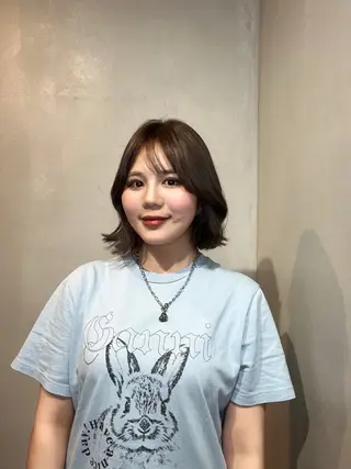 カラー kana /アシスタント/四条のヘアスタイル