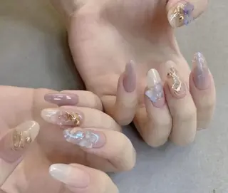 ネイル 🦋ネイルサロン ブラン🌈ゆりのネイルデザイン