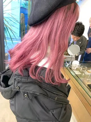 ミディアム leben serikaのヘアスタイル
