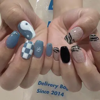 ネイル nozomi 🌙のネイルデザイン