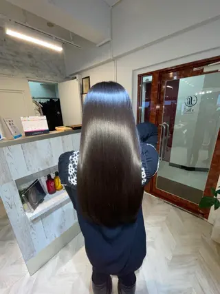 ロング カラー she2.新宿 Shotoのヘアスタイル