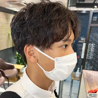 ショート カラー パーマ メンズ アイブロウ 丁寧なカウンセリング 🌿Chiemi🌿のヘアスタイル