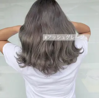 セミロング カラー 川上 麻梨阿のヘアスタイル