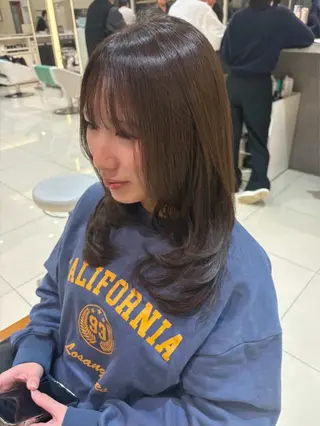 ロング 横山 鈴名のヘアスタイル