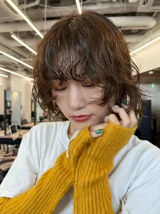 ショート パーマ 阿久津真衣 似合わせカットのヘアスタイル