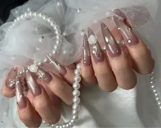 ネイル bijou nails　蓮のネイルデザイン
