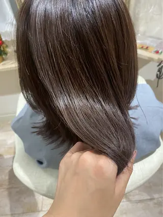 ミディアム カラー 山本 優音のヘアスタイル