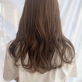 カラー 山口 莉奈のヘアスタイル