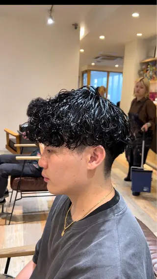 ショート パーマ メンズ 韓国風・ブリーチなし ・あり後藤 一斗店長のヘアスタイル