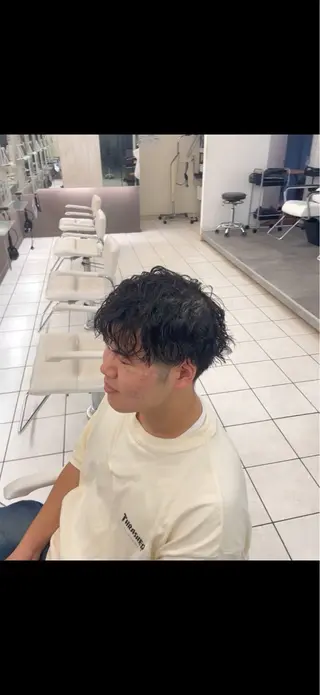 メンズ 成瀬スパイラル パーマ清水大隼のヘアスタイル