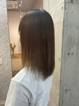 セミロング SHOTO ハイトー ン/ブロンドカラーのヘアスタイル