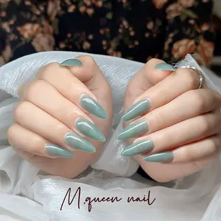 ネイル MQueen ネイルサロンマルのネイルデザイン