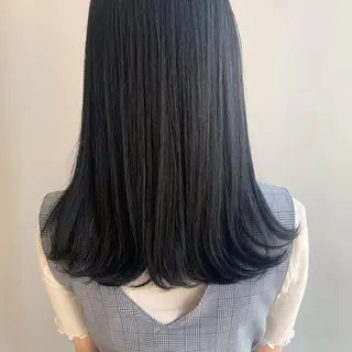 カラー 山口 莉奈のヘアスタイル