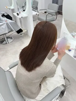 カラー 佐藤 琳のヘアスタイル