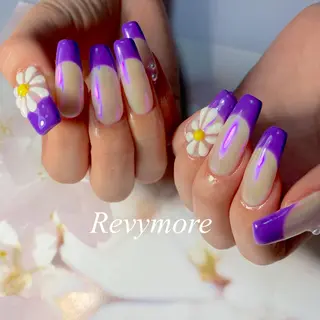 ミディアム ネイル nail salon Revymoreのネイルデザイン