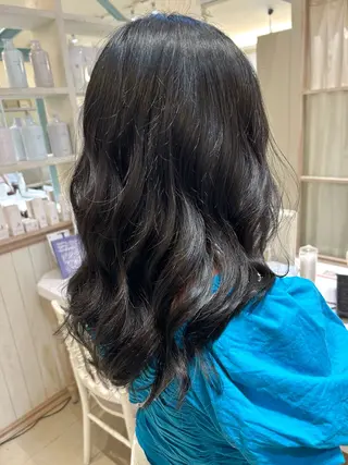 カラー 石灘 夢都美のヘアスタイル