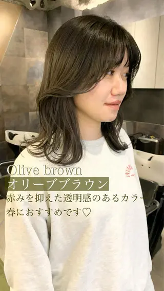 ミディアム カラー SAKINO. ベージュカラーのヘアスタイル