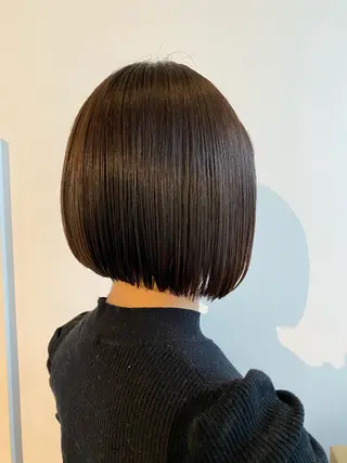 ショート 大島桃花 / 表参道 透明感カラーのヘアスタイル
