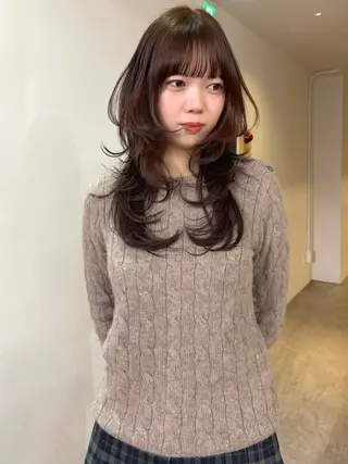 ロング カラー mizuki/ピンク ベージュ.レイヤーのヘアスタイル