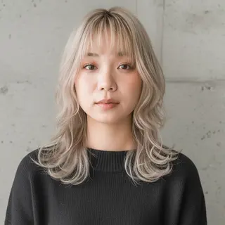 セミロング ハッシュカット 田窪珠妃のヘアスタイル