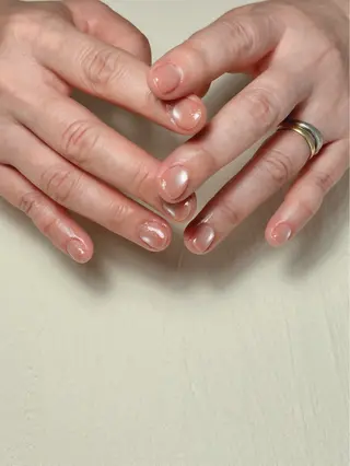 ネイル Tiny Glowのネイルデザイン