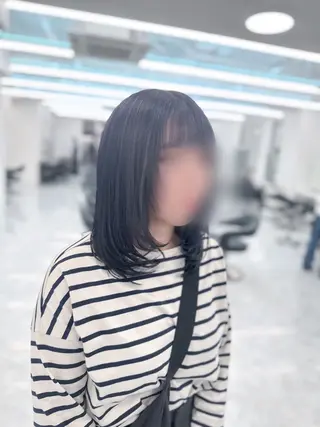 ミディアム カラー ウルフ&レイヤー特化 まとまる美髪矯正のヘアスタイル