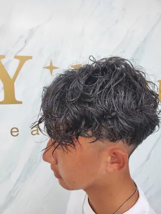 パーマ 浦川 敬太のヘアスタイル