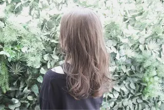 ロング カラー 吉本 知弘のヘアスタイル