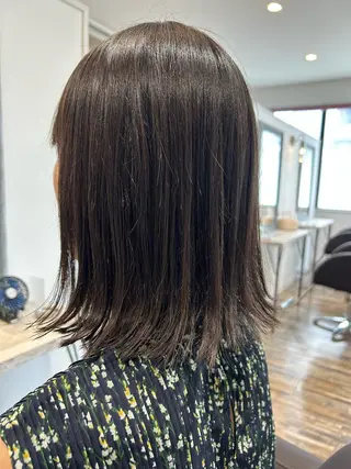 ミディアム 高木 瑶子のヘアスタイル
