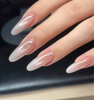 ネイル Nailsalon Jasmine 池袋東口所属・ギウ ジーナのネイルデザイン