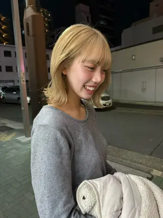 ミディアム 舟橋耀/ブリーチカラ ー/レイヤーカットのヘアスタイル