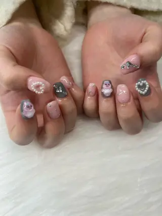 ネイル 鈴木 愛のネイルデザイン