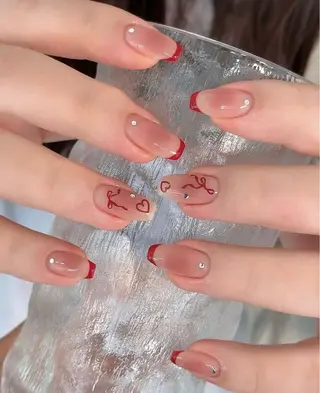 ネイル AKIKO ネイルサロンのネイルデザイン