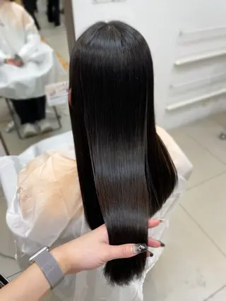 ロング カラー 栄 こずえのヘアスタイル