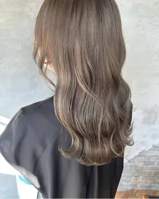 ロング Chlan所属・石井 みいみのヘアスタイル