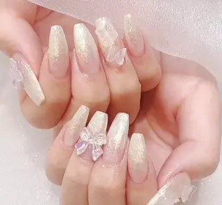 ネイル pink ladyサロン所属・べ にのネイルデザイン