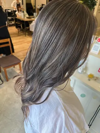 カラー ＿ Yukaのヘアスタイル