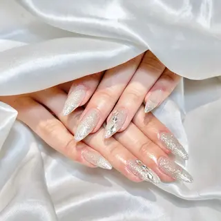 ネイル WISTERIA hayamiのネイルデザイン