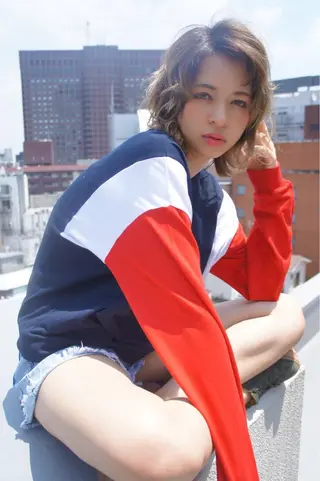 ショート カラー 小島 侑衣のヘアスタイル
