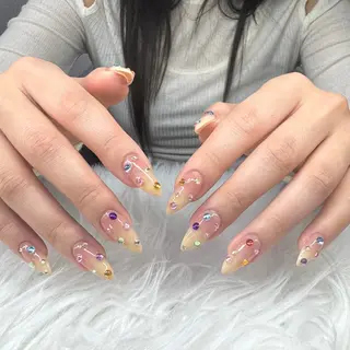 ネイル T.Lee Nail Lilyのネイルデザイン