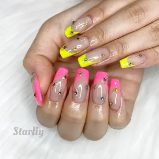 ネイル ~Starliy~ 三重県津市のネイルデザイン