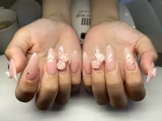 ネイル LYYM Salon ユキのネイルデザイン