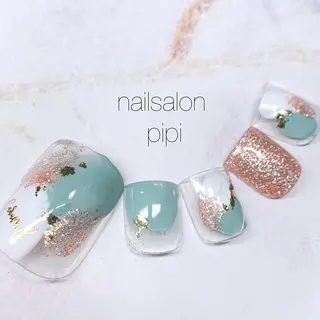 ショート .. momoko🕊のネイルデザイン