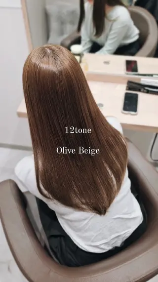 セミロング カラー 縮毛矯正をしている人 のためのカラーのヘアスタイル