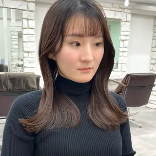 セミロング カラー 天王寺韓国ヘア 小山歓実のヘアスタイル