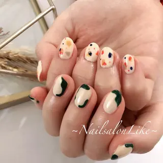 ショート ネイル Likeモデル 募集中のネイルデザイン