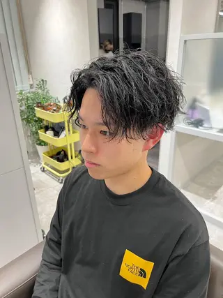 ショート カラー パーマ メンズ 関西センターパート メンズモデル募集のヘアスタイル